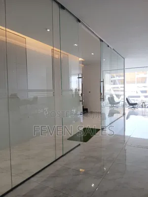 ቦሌ ላይ የንግድ ሱቅ እየሸጥን እንገኛለን