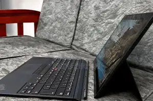 Photo - New Laptop Lenovo ThinkPad Yoga 8GB Intel Core I5 SSD 256GB