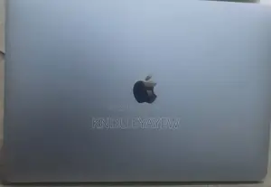 Photo - New Laptop Apple MacBook Pro 2017 16GB Intel Core I7 SSD 512GB