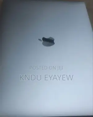 New Laptop Apple MacBook Pro 2017 16GB Intel Core I7 SSD 512GB