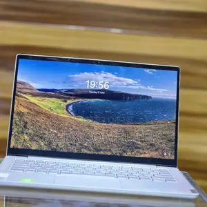 New Laptop Lenovo Yoga C740 8GB Intel Core I5 SSD 512GB