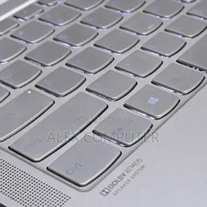 New Laptop Lenovo Yoga C740 8GB Intel Core I5 SSD 512GB