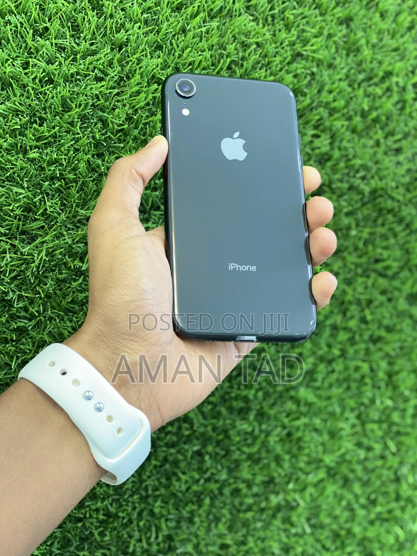 New Apple iPhone XR 64 GB Black