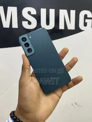 Photo - Samsung Galaxy S22 5G 256 GB Green