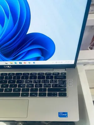 New Laptop Dell Latitude 5310 16GB Intel Core I5 SSD 512GB