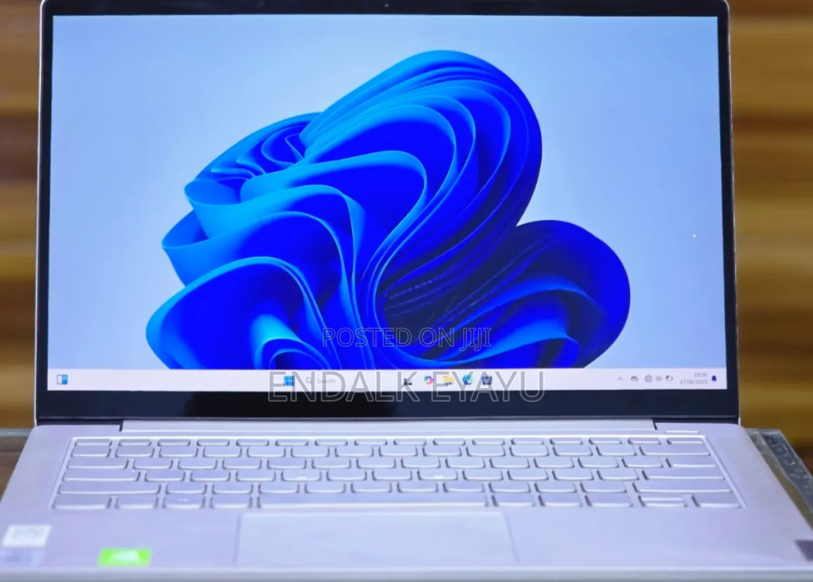 New Laptop Lenovo 8GB Intel Core I5 SSD 512GB