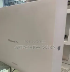 New Laptop Apple MacBook Pro 2017 16GB Intel Core I5 SSD 1T