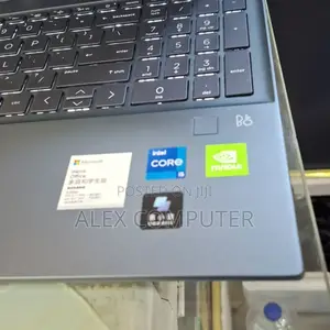 New Laptop HP Pavilion 15 16GB Intel Core I5 SSD 512GB