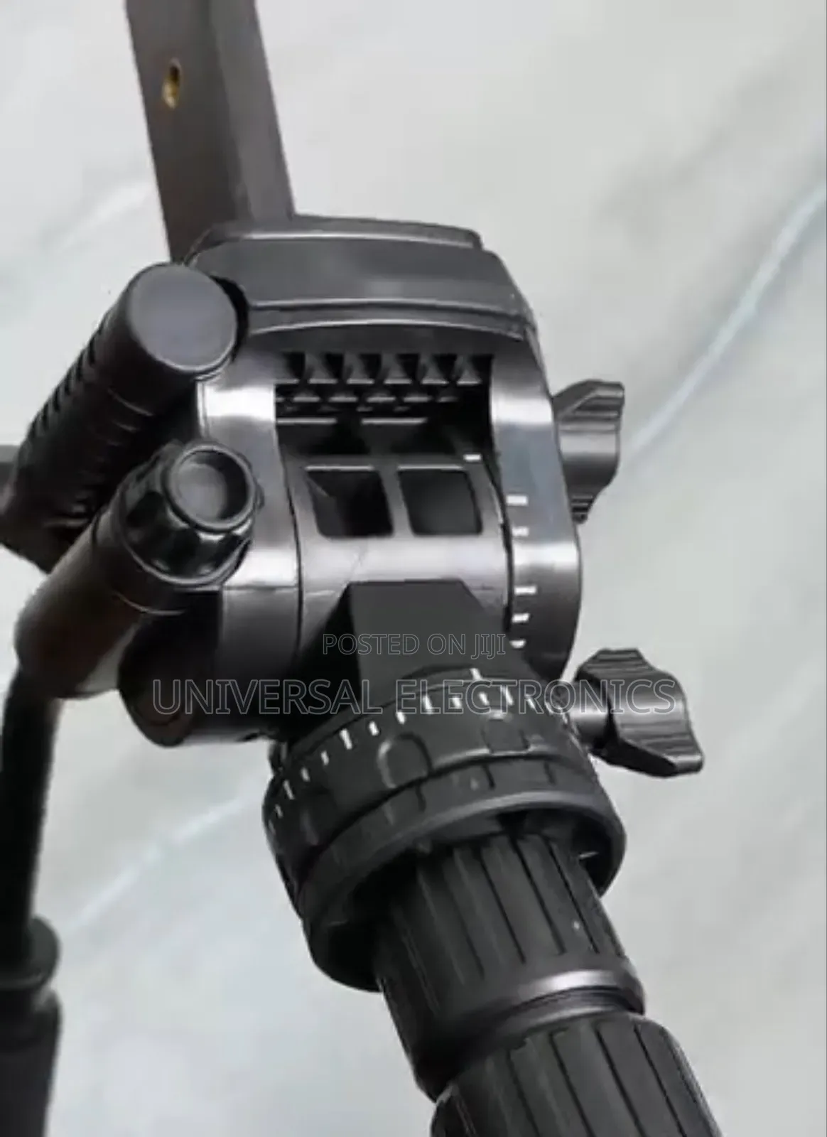 Sturdy Tripod for Photography Vlogging