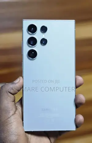 New Samsung Galaxy S24 Ultra 256 GB