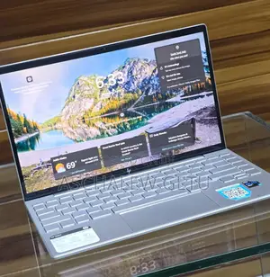 New Laptop HP Envy X360 8GB Intel Core I5 SSD 256GB