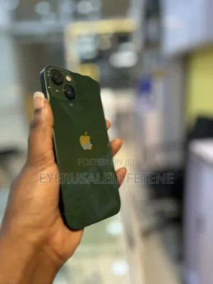 New Apple iPhone 13 128 GB Green