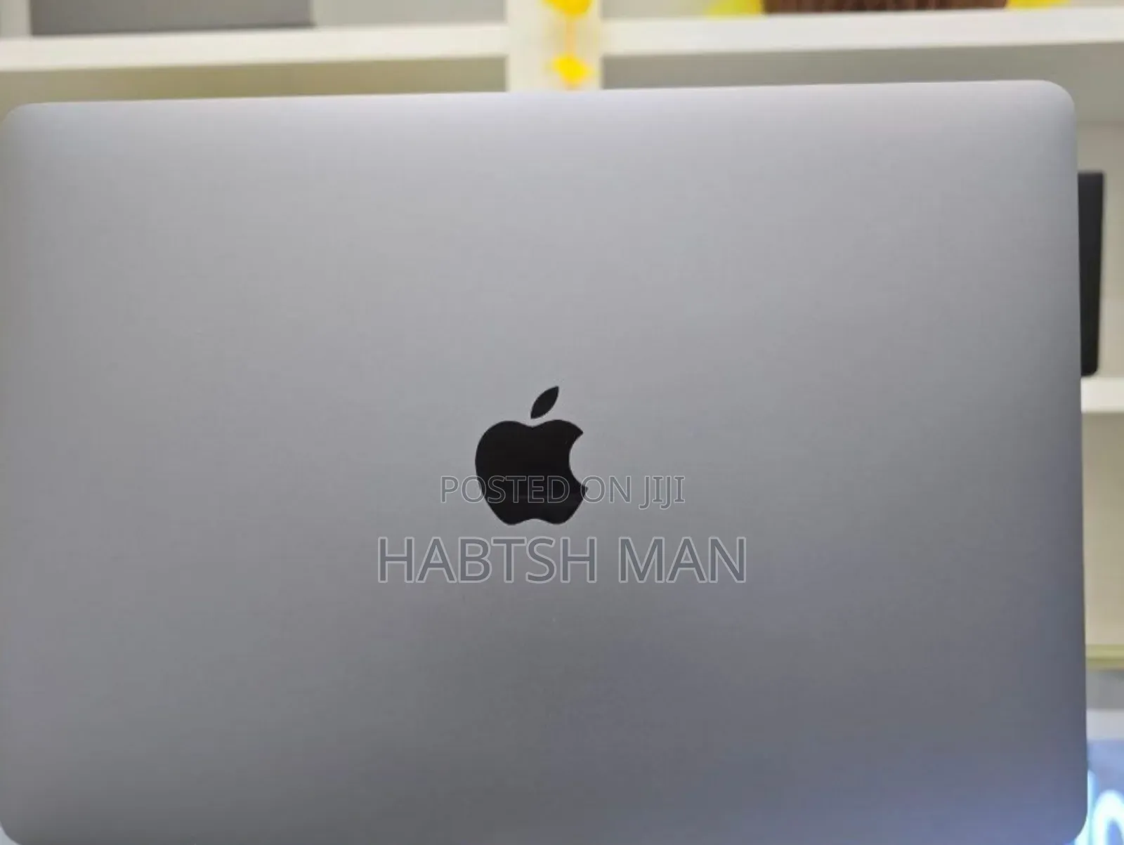 New Laptop Apple MacBook Pro M1 8GB Apple M1 SSD 256GB