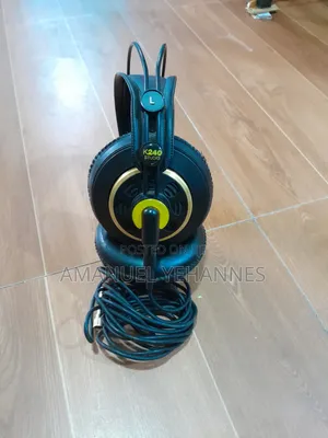 Photo - Akg Studio Headphone