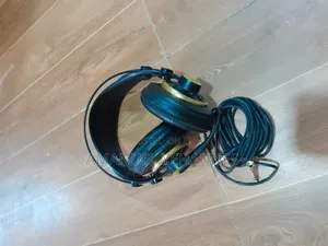 Akg Studio Headphone