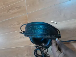 Akg Studio Headphone