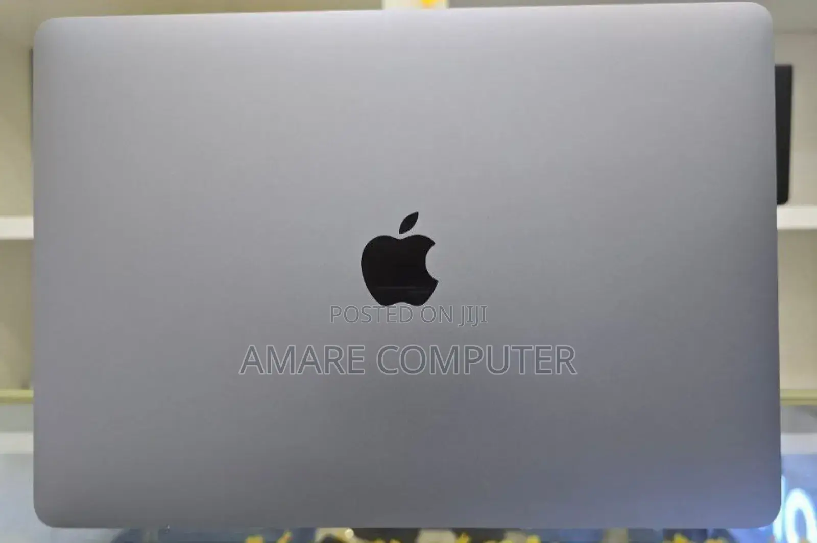 New Laptop Apple MacBook Pro 2020 M1 8GB Apple M1 SSD 256GB
