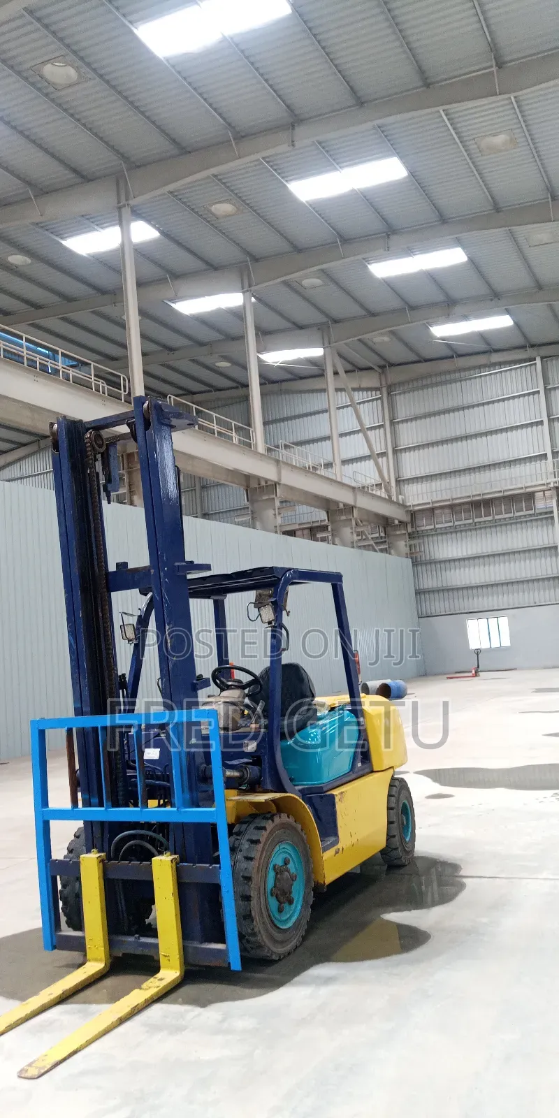 Forklift ፎርክሊፍት