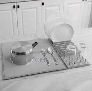 Dish Drying Rack With a Drying Mat.