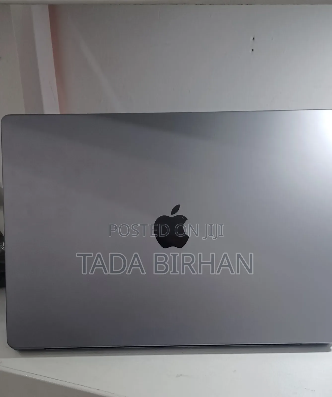 New Laptop Apple MacBook Pro M1 16GB Apple M1 Pro SSD 512GB