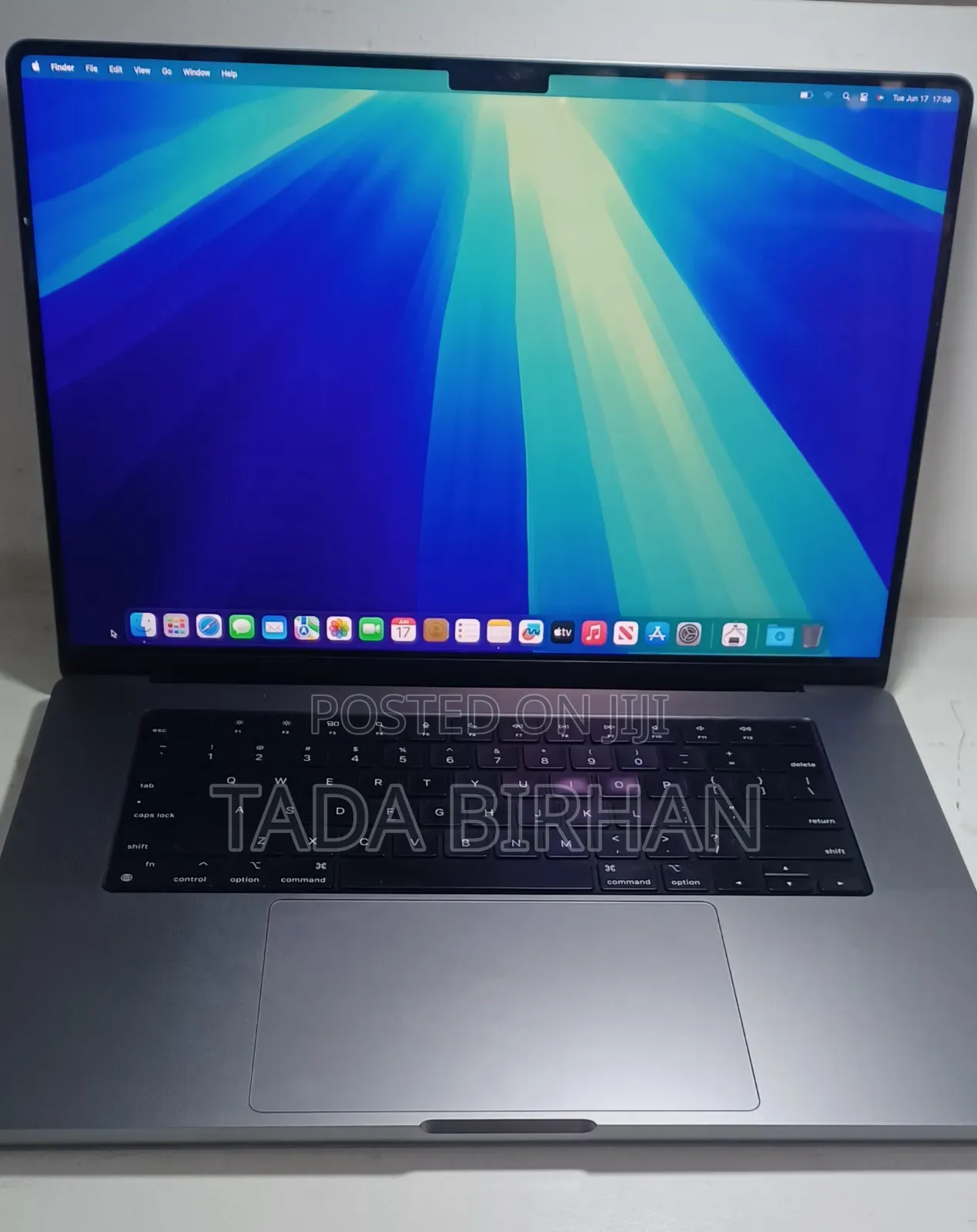 New Laptop Apple MacBook Pro M1 16GB Apple M1 Pro SSD 512GB