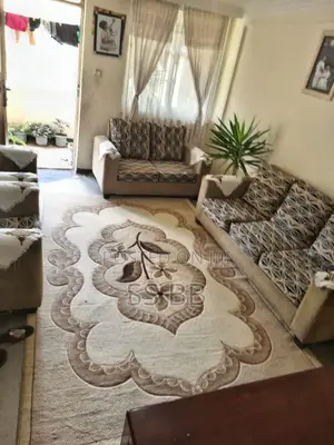 Photo - Sofa With Center Table