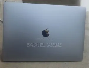 New Laptop Apple MacBook Pro 2017 16GB Intel Core I7 SSD 512GB