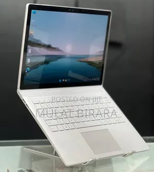 New Laptop Microsoft Surface 8GB Intel Core I5 SSD 256GB
