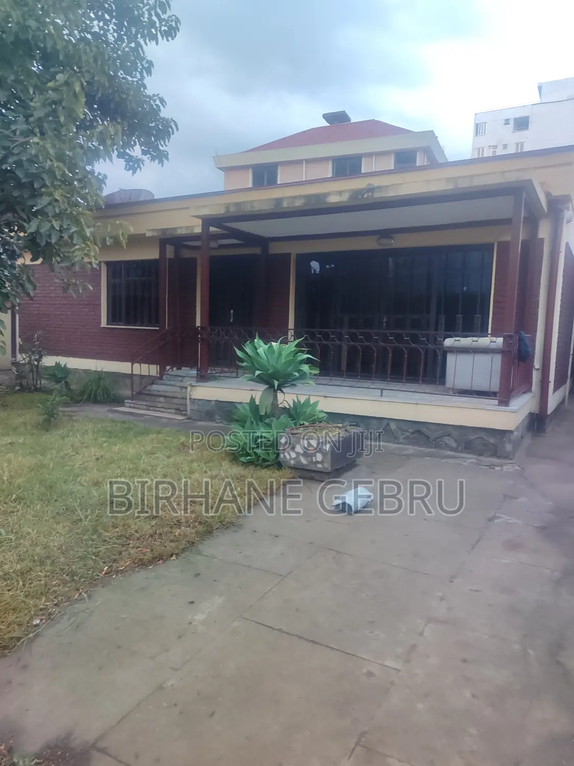 5bdrm Villa in Villa House, Bole for rent