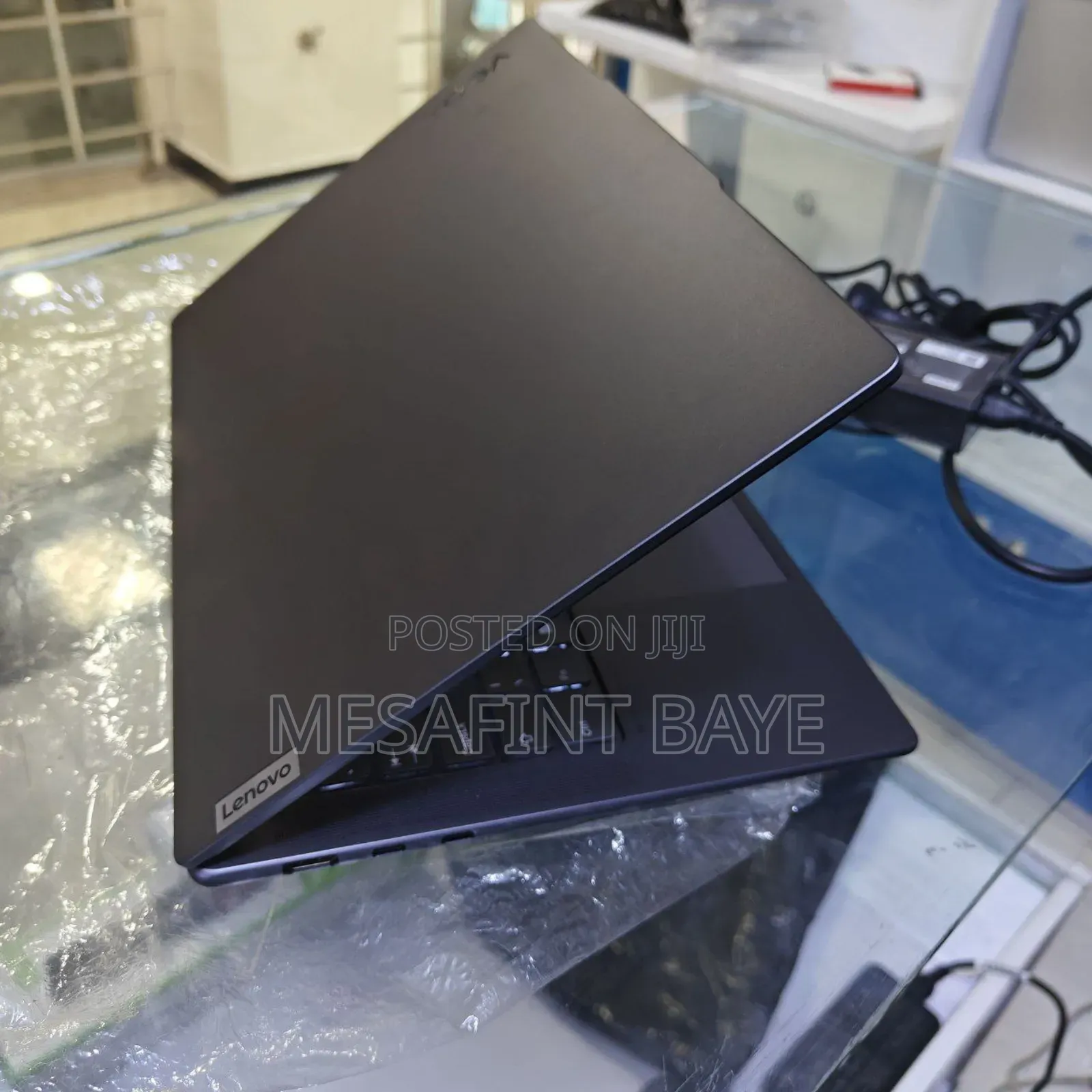 New Laptop Lenovo Yoga C740 16GB Intel Core I7 SSD 1T