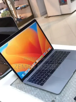 New Laptop Apple MacBook Pro 2017 16GB Intel Core I5 SSD 512GB