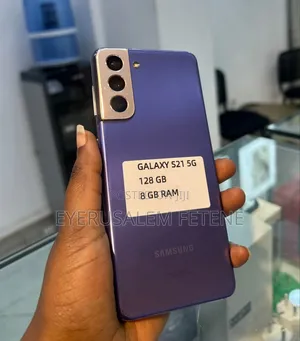 Photo - Samsung Galaxy S21 5G 128 GB Purple