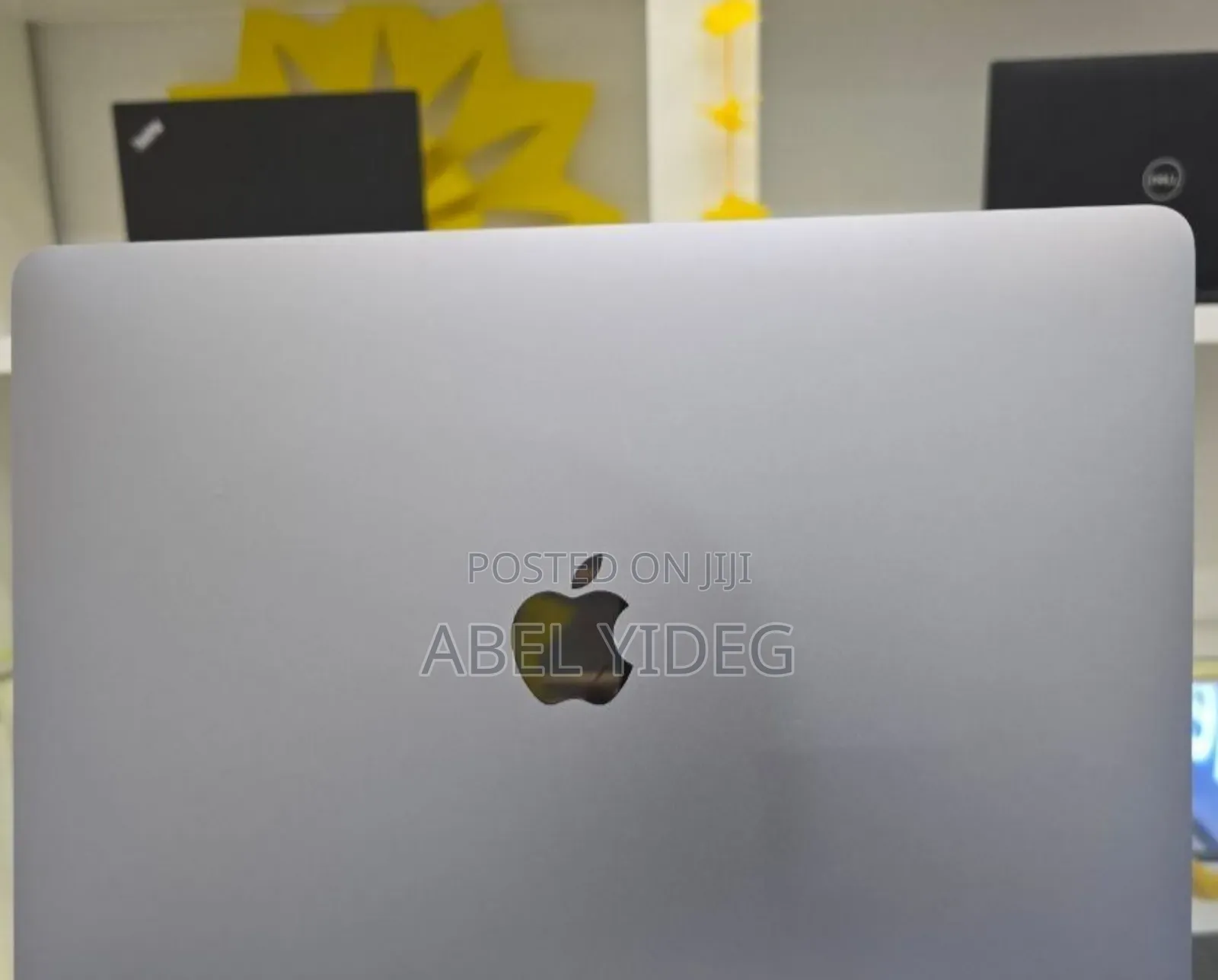 New Laptop Apple MacBook Pro M1 8GB Apple M1 SSD 256GB