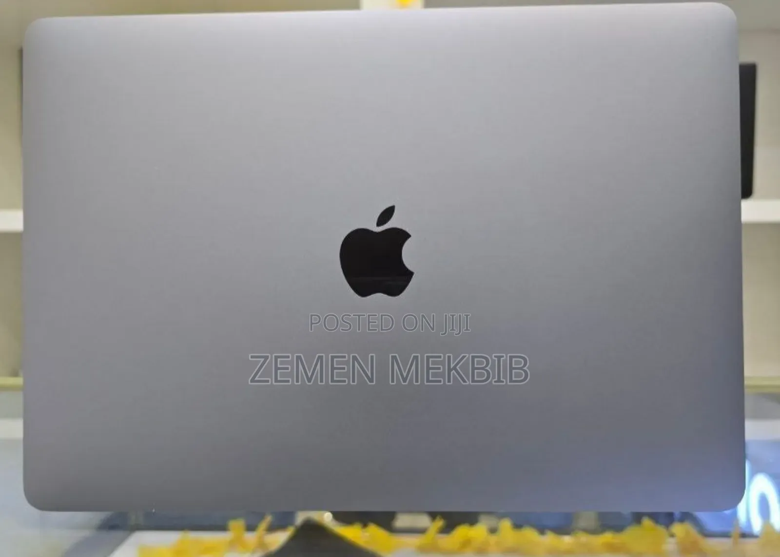 New Laptop Apple MacBook Pro M1 8GB Intel Core I7 SSD 256GB