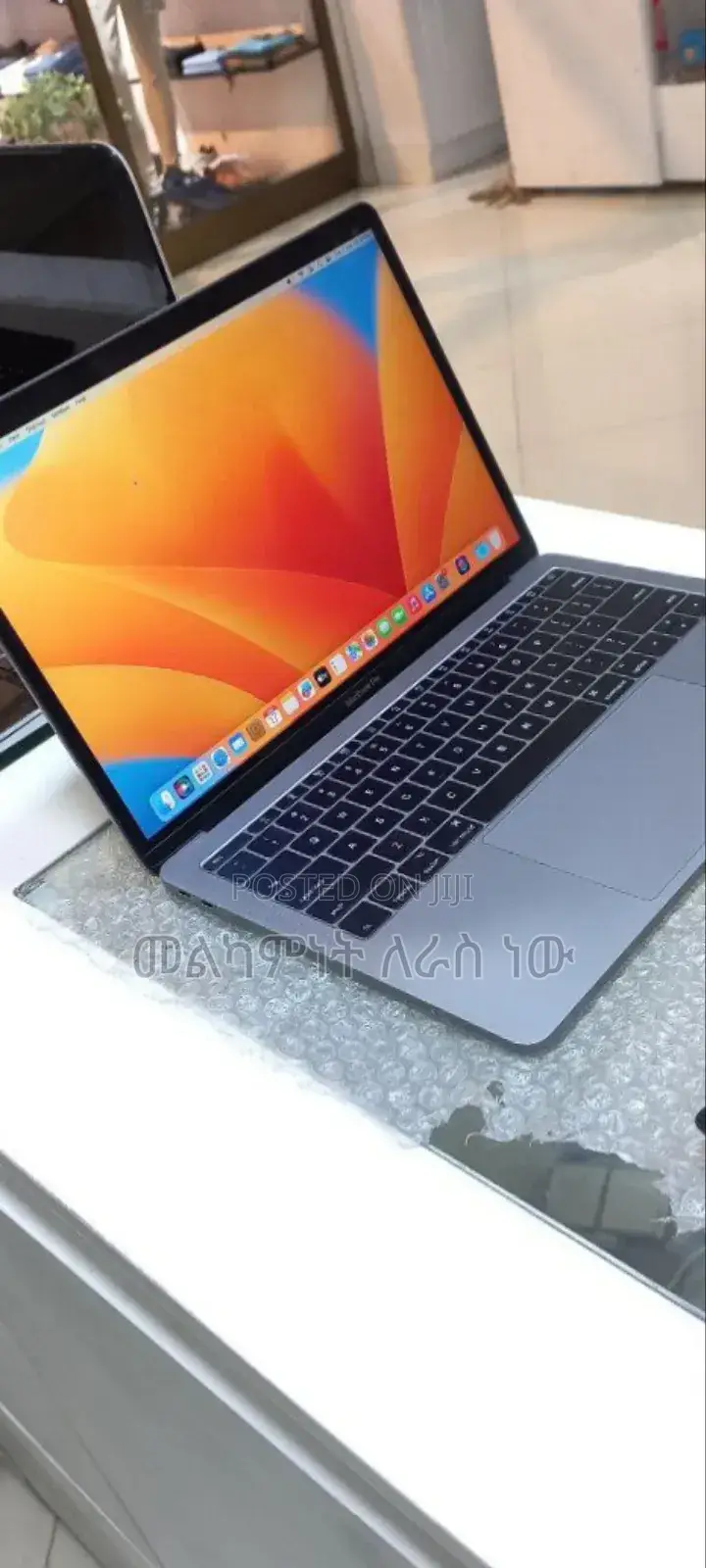 New Laptop Apple MacBook Pro 2017 16GB Intel Core I5 SSD 512GB