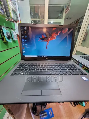 New Laptop HP 250 G7 8GB Intel Core I5 SSD 256GB