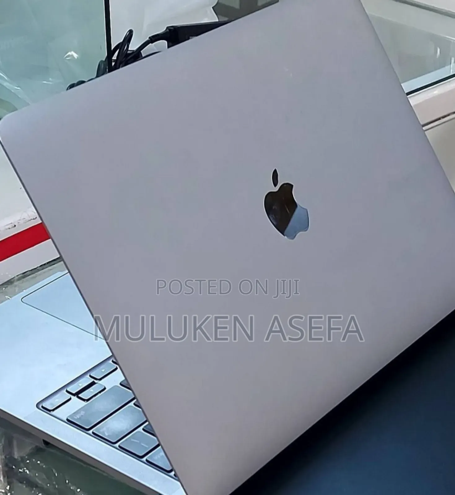New Laptop Apple MacBook Pro 8GB Apple M2 SSD 256GB