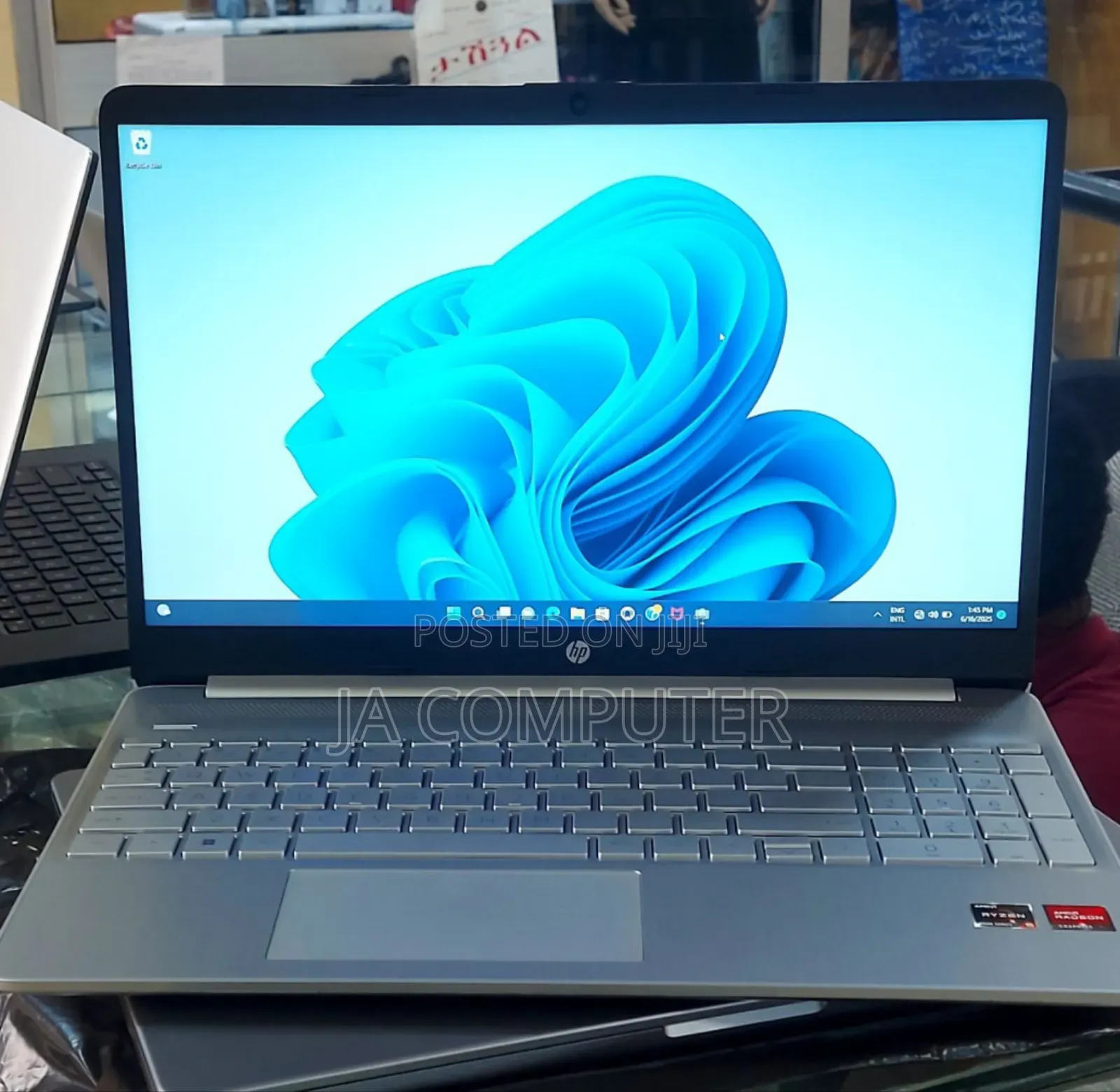 New Laptop HP Stream Notebook 8GB AMD Ryzen 5 SSD 256GB