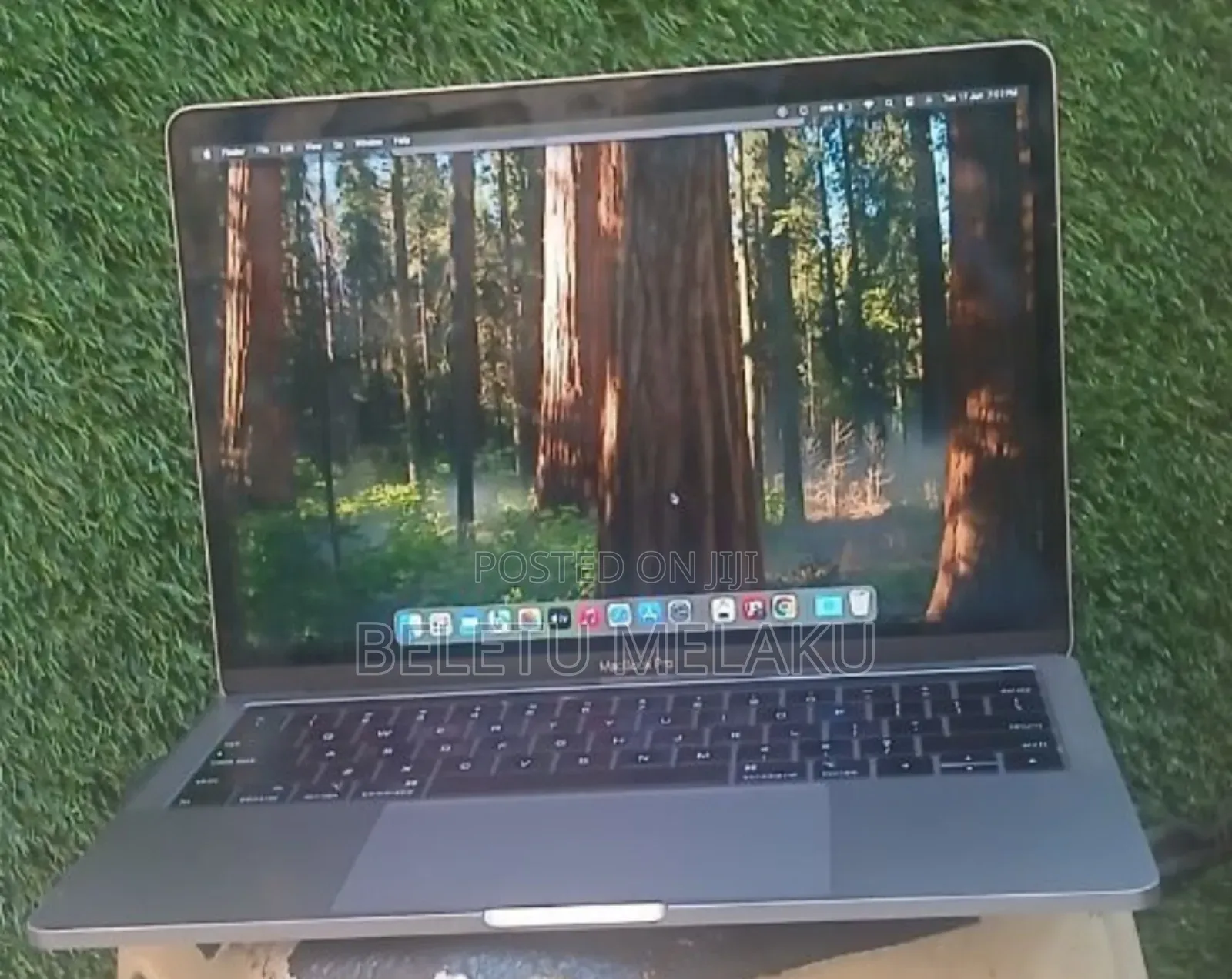 New Laptop Apple MacBook Pro 2019 8GB Intel Core I5 SSD 256GB