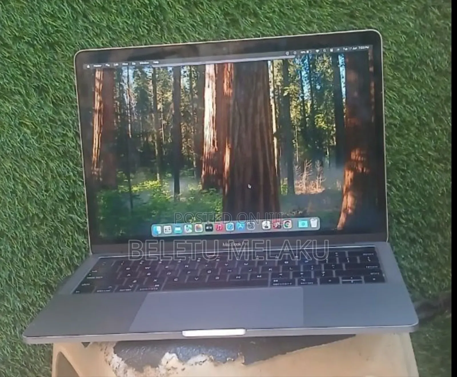 New Laptop Apple MacBook Pro 2019 8GB Intel Core I5 SSD 256GB