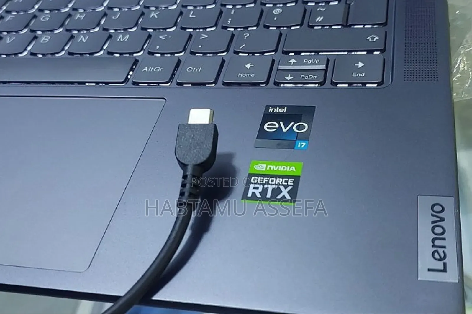 New Laptop Lenovo Yoga 700 32GB Intel Core I7 SSD 1T