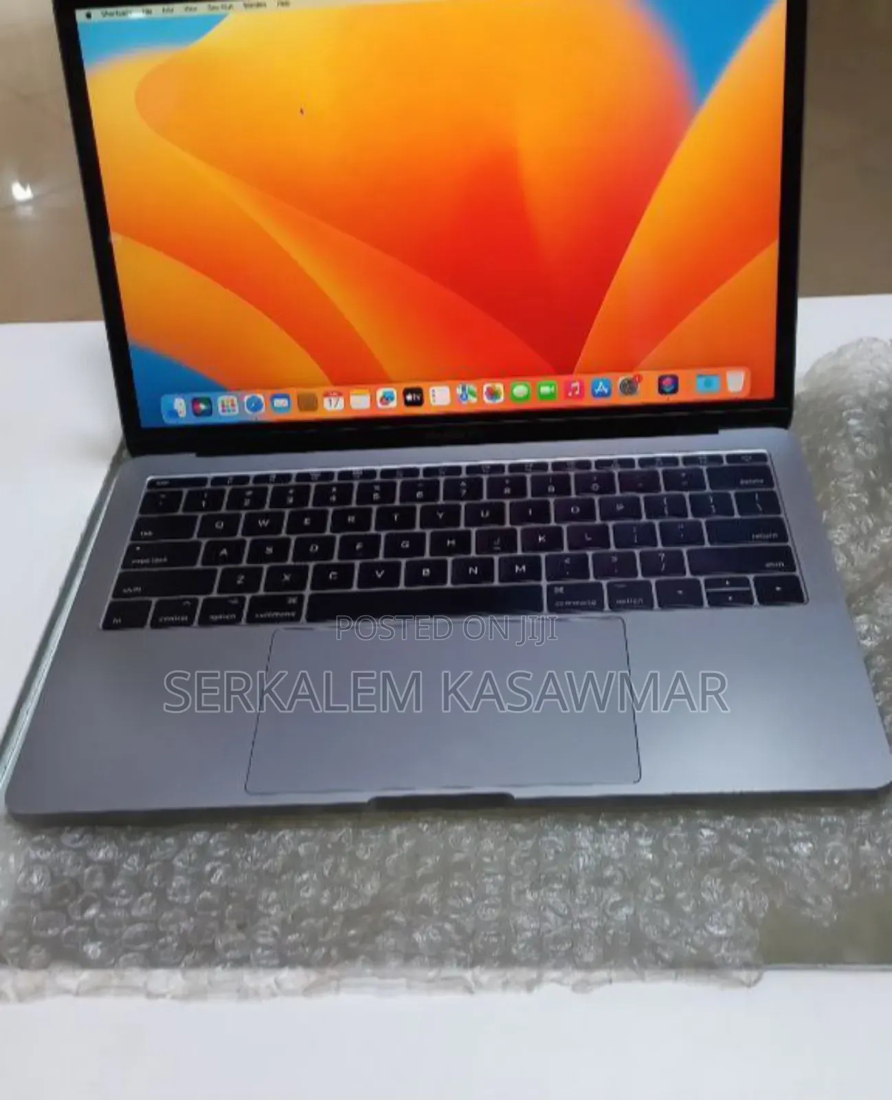 New Laptop Apple MacBook Pro 2017 16GB Intel Core I5 SSD 512GB