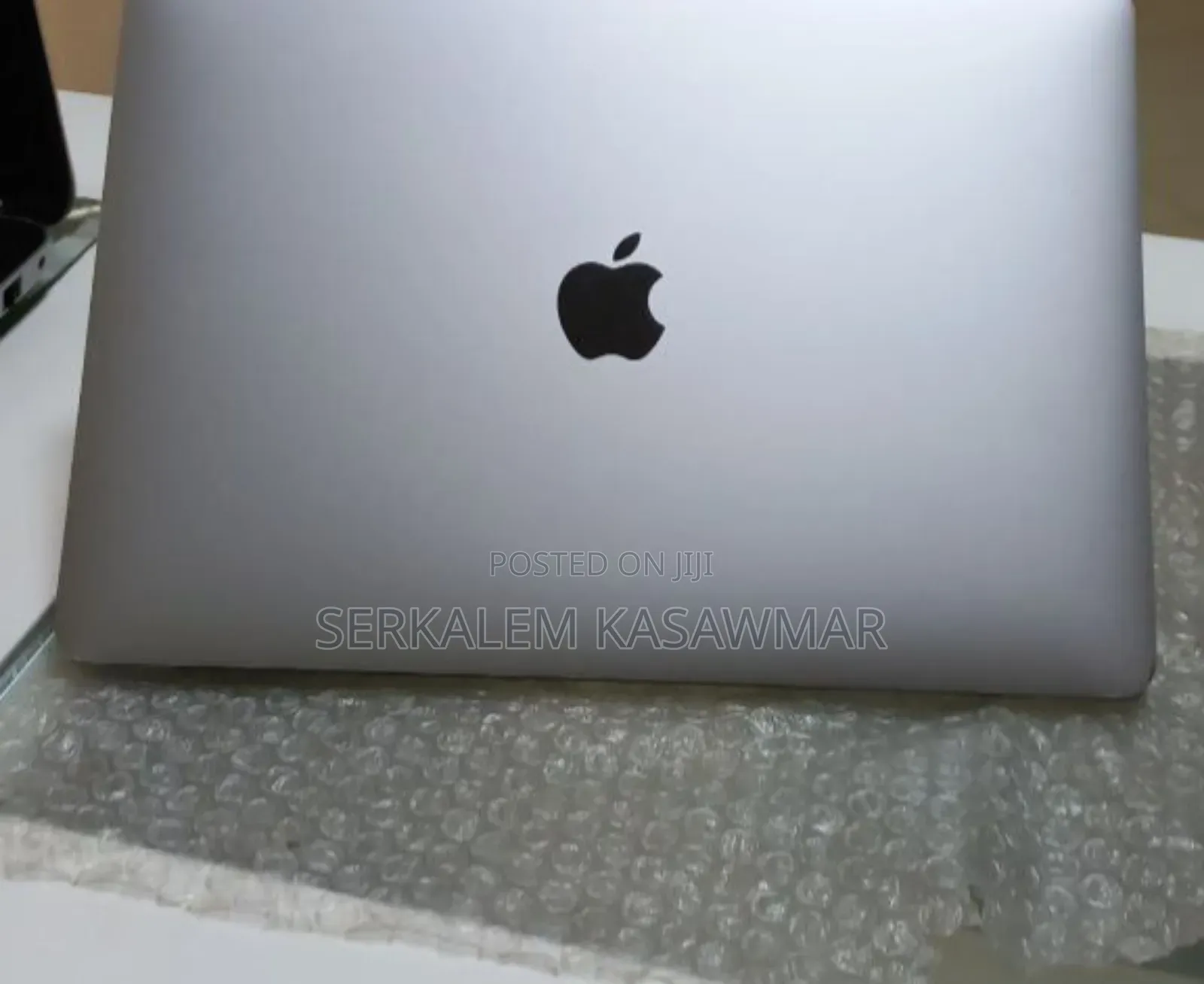 New Laptop Apple MacBook Pro 2017 16GB Intel Core I5 SSD 512GB