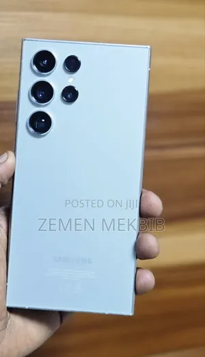 New Samsung Galaxy S24 Ultra 256 GB