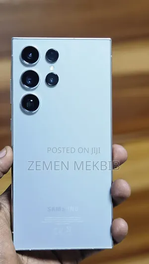 New Samsung Galaxy S24 Ultra 256 GB