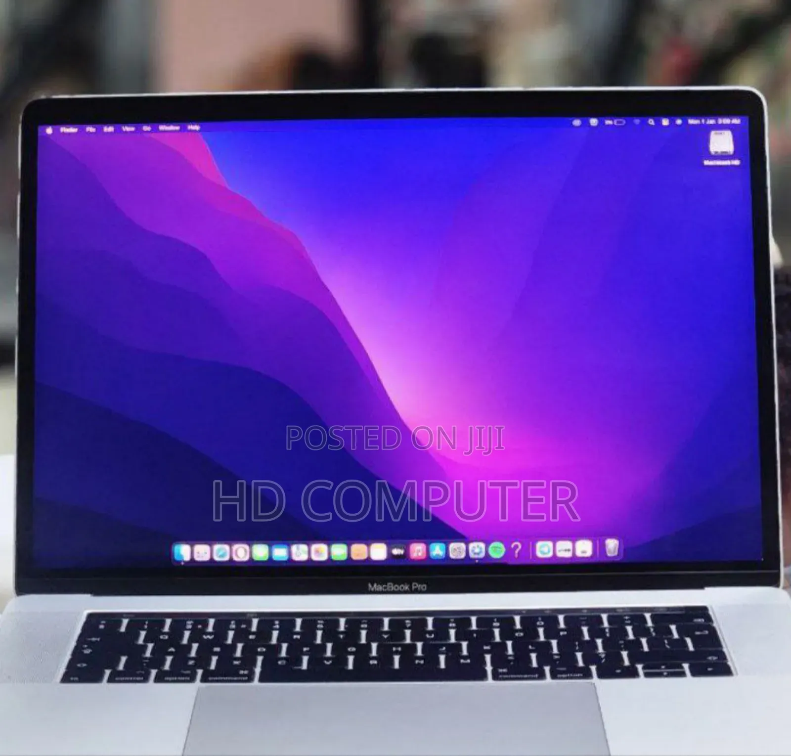 New Laptop Apple MacBook Pro 2017 16GB Intel Core I7 SSD 512GB