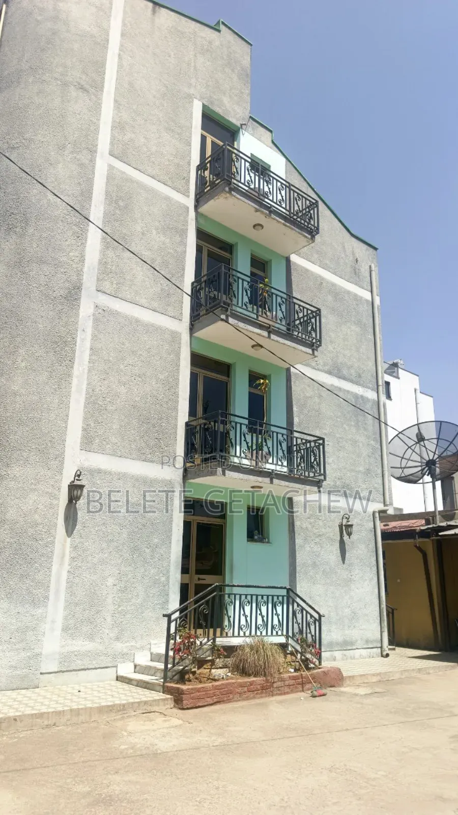 8bdrm House in Bole Homes, G+3 for sale