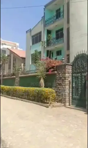 8bdrm House in Bole Homes, G+3 for sale