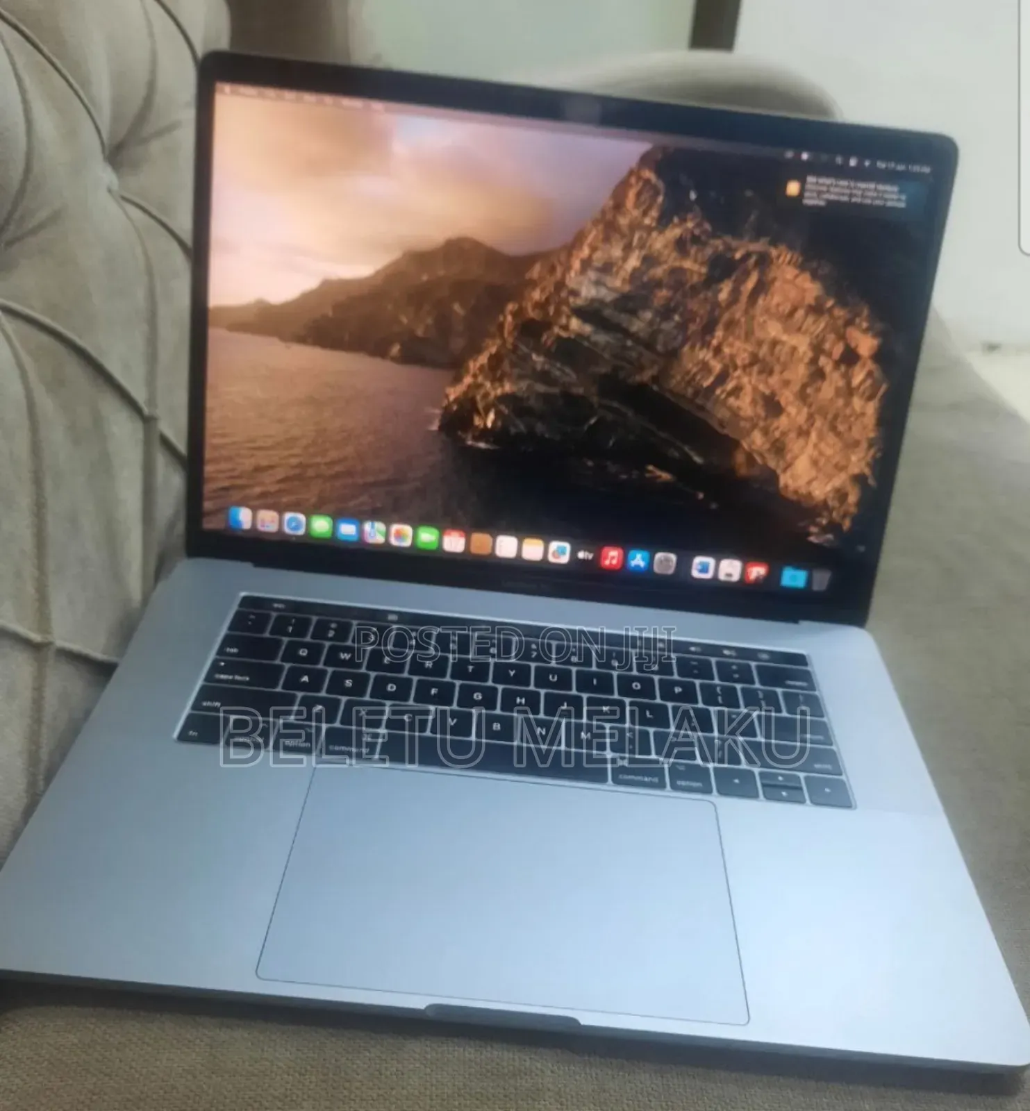 New Laptop Apple MacBook Pro 2017 16GB Intel Core I7 SSD 512GB