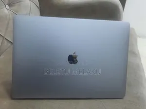New Laptop Apple MacBook Pro 2017 16GB Intel Core I7 SSD 512GB